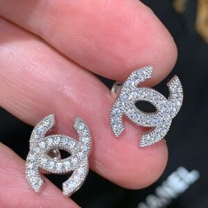 Rare Absolutely stunning crystal  cc earrings brand new, rare and collectible.